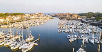1 Port IKDSGN DVDPROD01 CAPBRETON scaled e1686840545821 - ⚓ Charmant studio en triplex – Port de Plaisance – Exposition Sud – WiFi